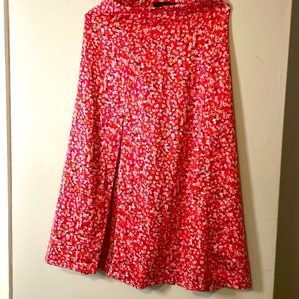 Dynamite Daisy Floral Satin Pink Slit Skirt, XS